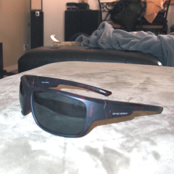 optic nerve YUKON 82002 polarized sunglasses - Picture 1 of 8
